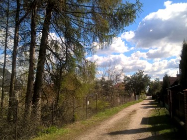 Ogrodzona działka sprzedam