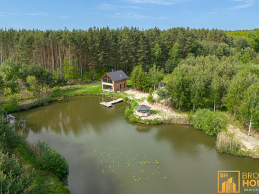 Działka nad jeziorem