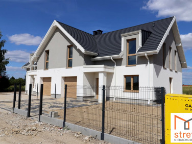 Dom z garażem