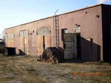 Budynek użytkowy Mosty